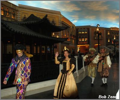 Strollers @ Venetian Casino